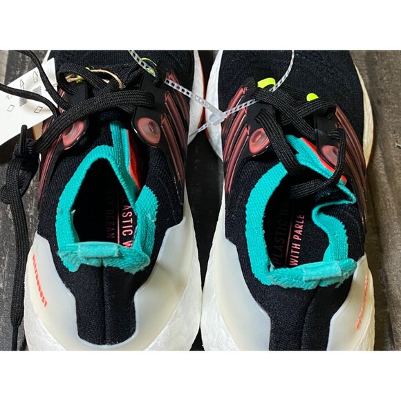 Adidas ULTRABOOST 22 J GIRL Big Kids SIZE 4 Sneaker cblack/turbo/mineus GY4516 - Picture 8 of 14